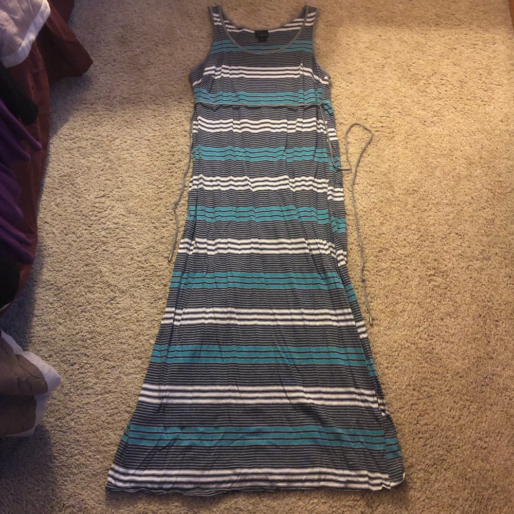 Maxi maternity dress. Size large